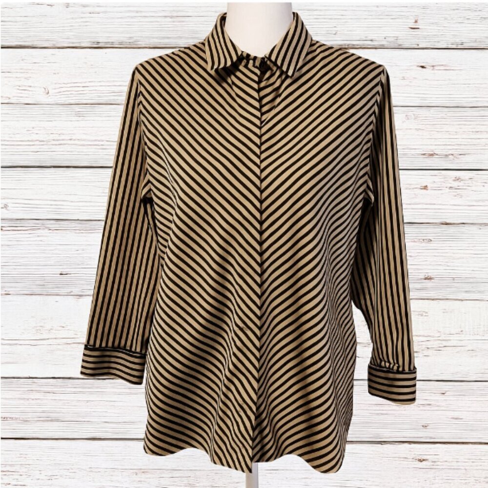 🖤🤎 Chico's Black & Tan Striped Button-Down Blouse –Wrinkle-Free - Large/Petite - Picture 2 of 4
